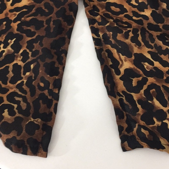 Tunic length buttoned blouse - Picture 4 of 4